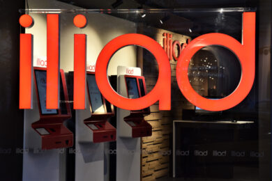 Nuova offerta Iliad: 150 GB, minuti e SMS illimitati