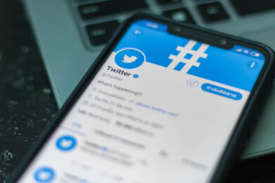 La fine del dominio “twitter.com”: cosa cambia