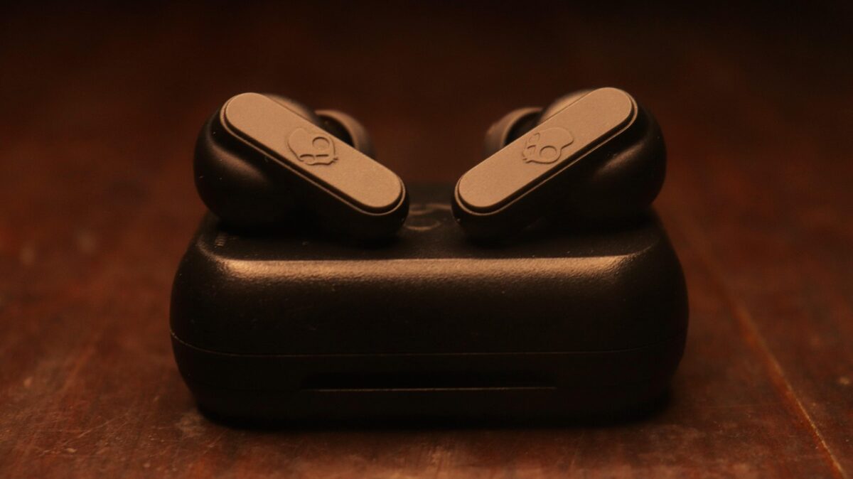 Sony LinkBuds Open, la musica si fonde con l’ambiente Sony LinkBuds Open, la musica si fonde con l’ambiente