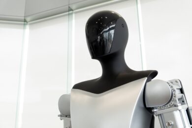 Robot umanoide italiano: GENE01 debutta al CES