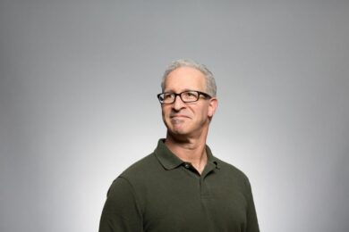 Apple visual intelligence: come evolveranno gli smart glasses