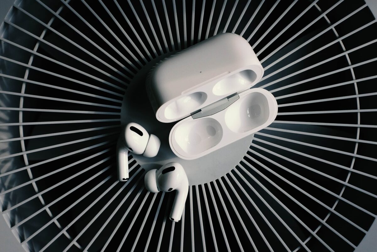 AirPods Pro 2: la nuova frontiera del benessere uditivo sbarca su iPhone