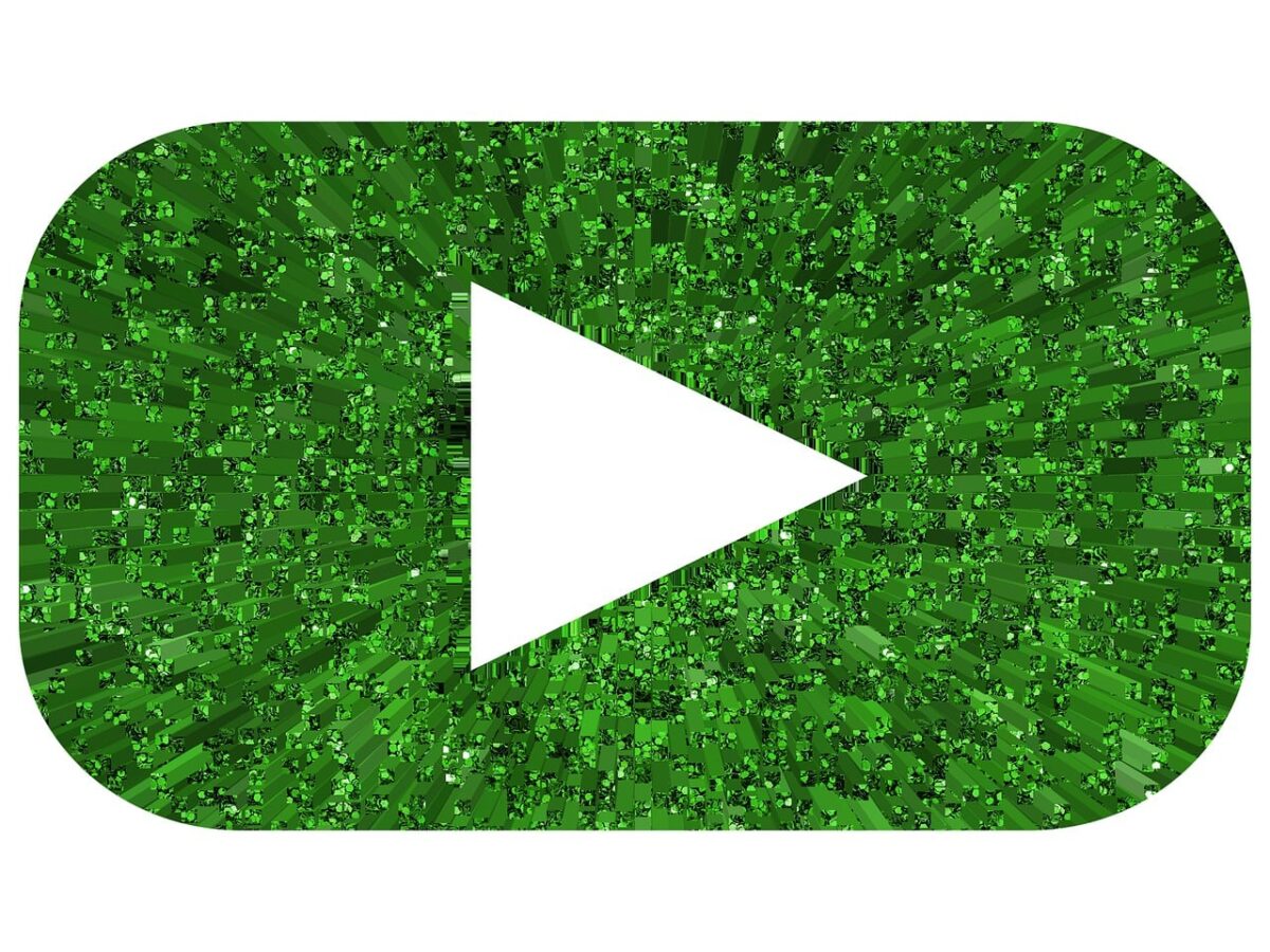 YouTube Premium si rinnova: arrivano le funzioni “On-the-go” e “Auto speed” per rivoluzionare l’ascolto dei format lunghi YouTube Premium si rinnova: arrivano le funzioni “On-the-go” e “Auto speed” per rivoluzionare l’ascolto dei format lunghi