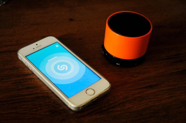La domotica si evolve: debutta in Italia lo smart speaker con Gemini