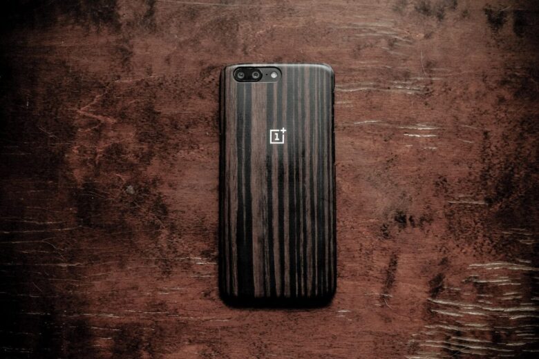 OnePlus cambia rotta: stop ai nuovi smartphone in Europa, ma assistenza e aggiornamenti restano attivi