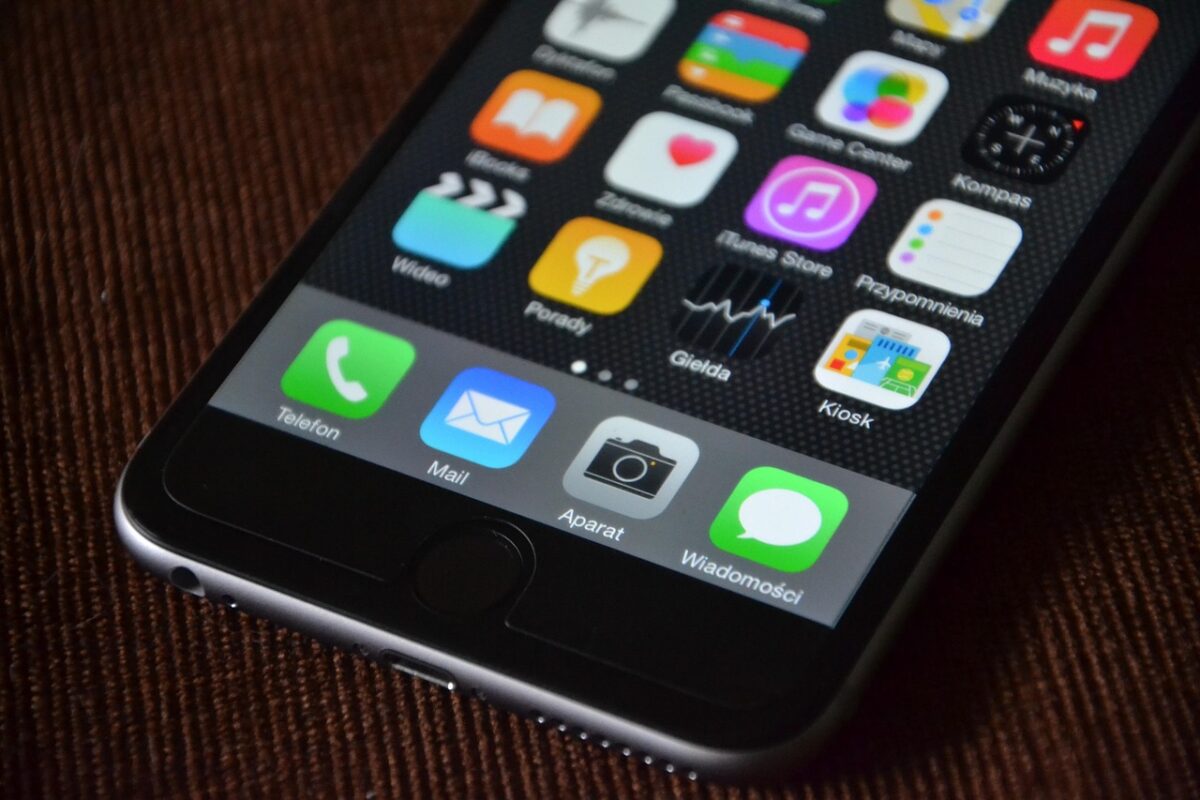 iOS 27 arriva su iPhone: aggiornamento enorme, ma in Europa mancano le funzioni più attese